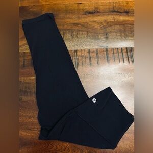 Lululemon align size 4 21” Crop